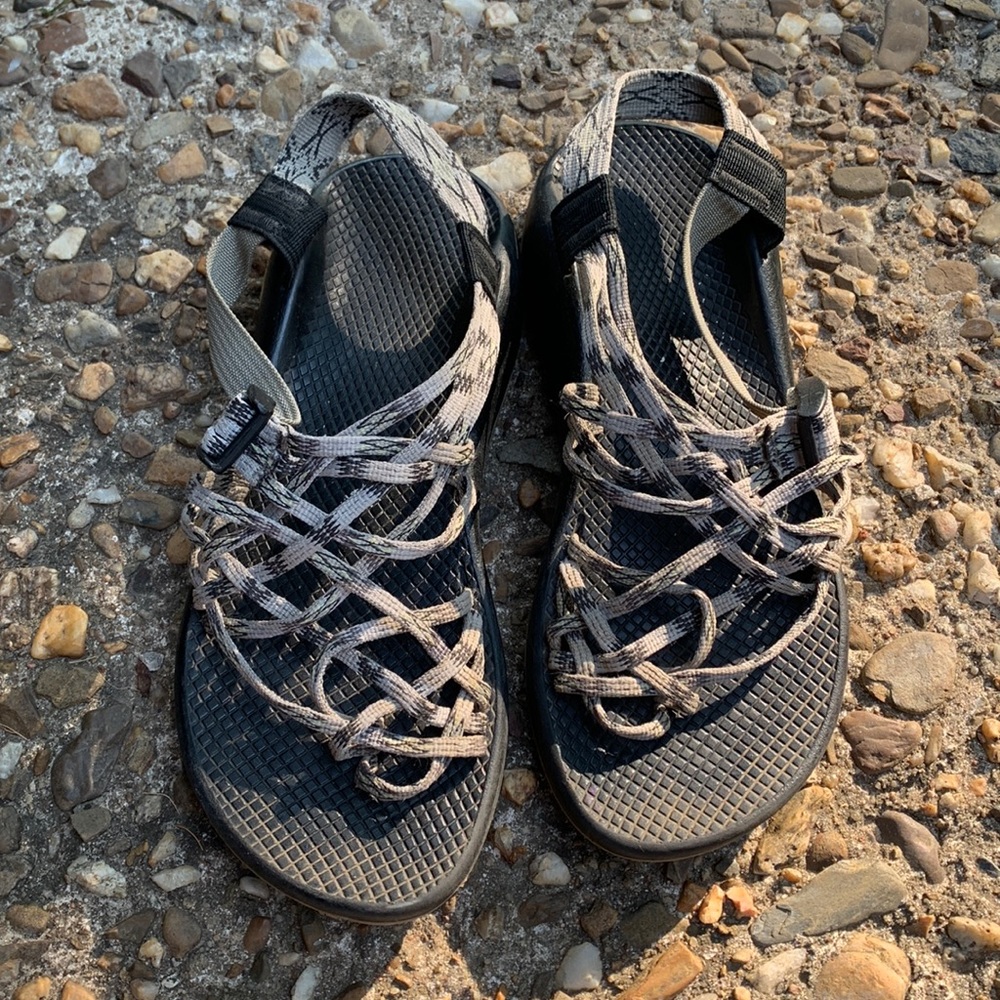 Chaco Women's Hiking Walking Sandals Grey Size 10 Vibram Soles Outdoor